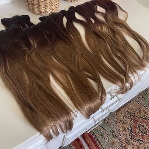 Barefoot Blonde Hair - 21” Hair Extensions